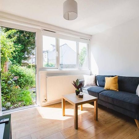 Stylish & Tranquil Flat With Excellent Connections Apartment London Exterior photo