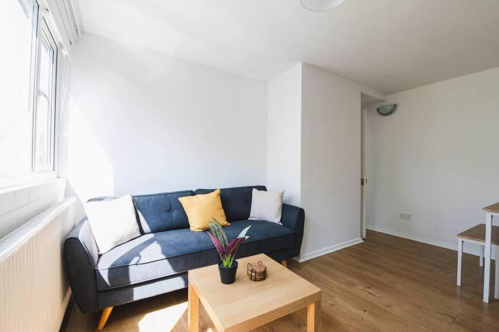 Stylish & Tranquil Flat With Excellent Connections Apartment London Exterior photo